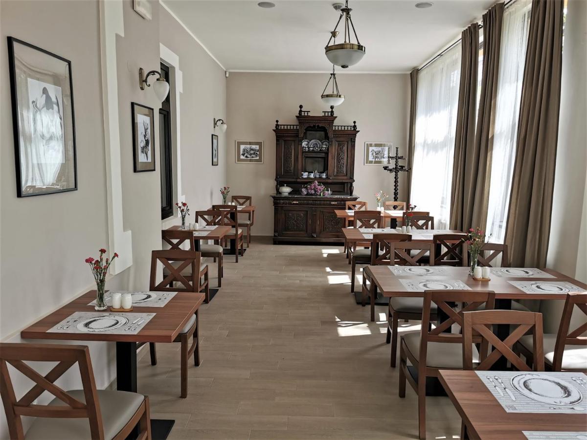 Hotel Svycarsky Dum Sneznik Екстериор снимка