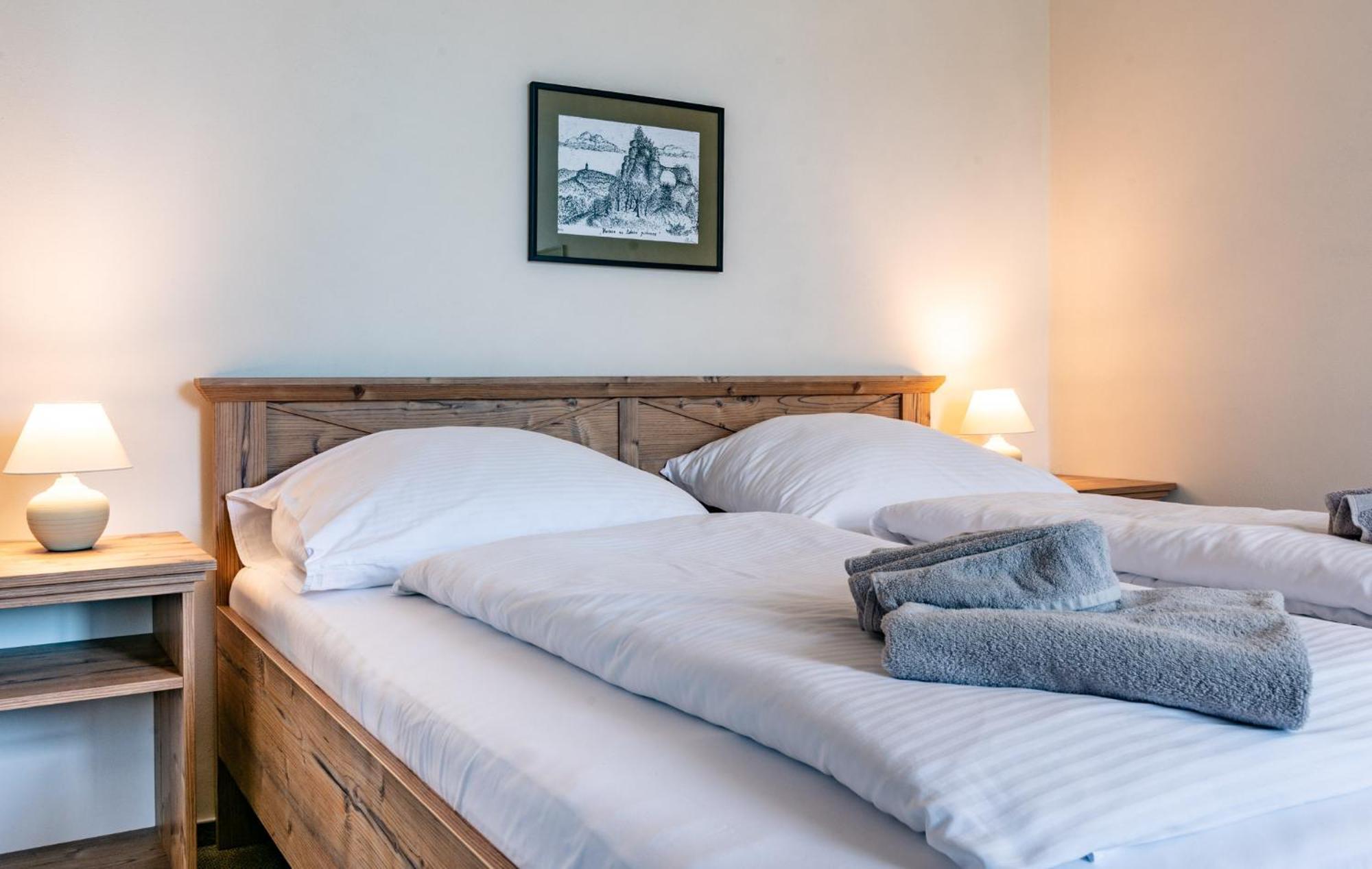 Hotel Svycarsky Dum Sneznik Стая снимка