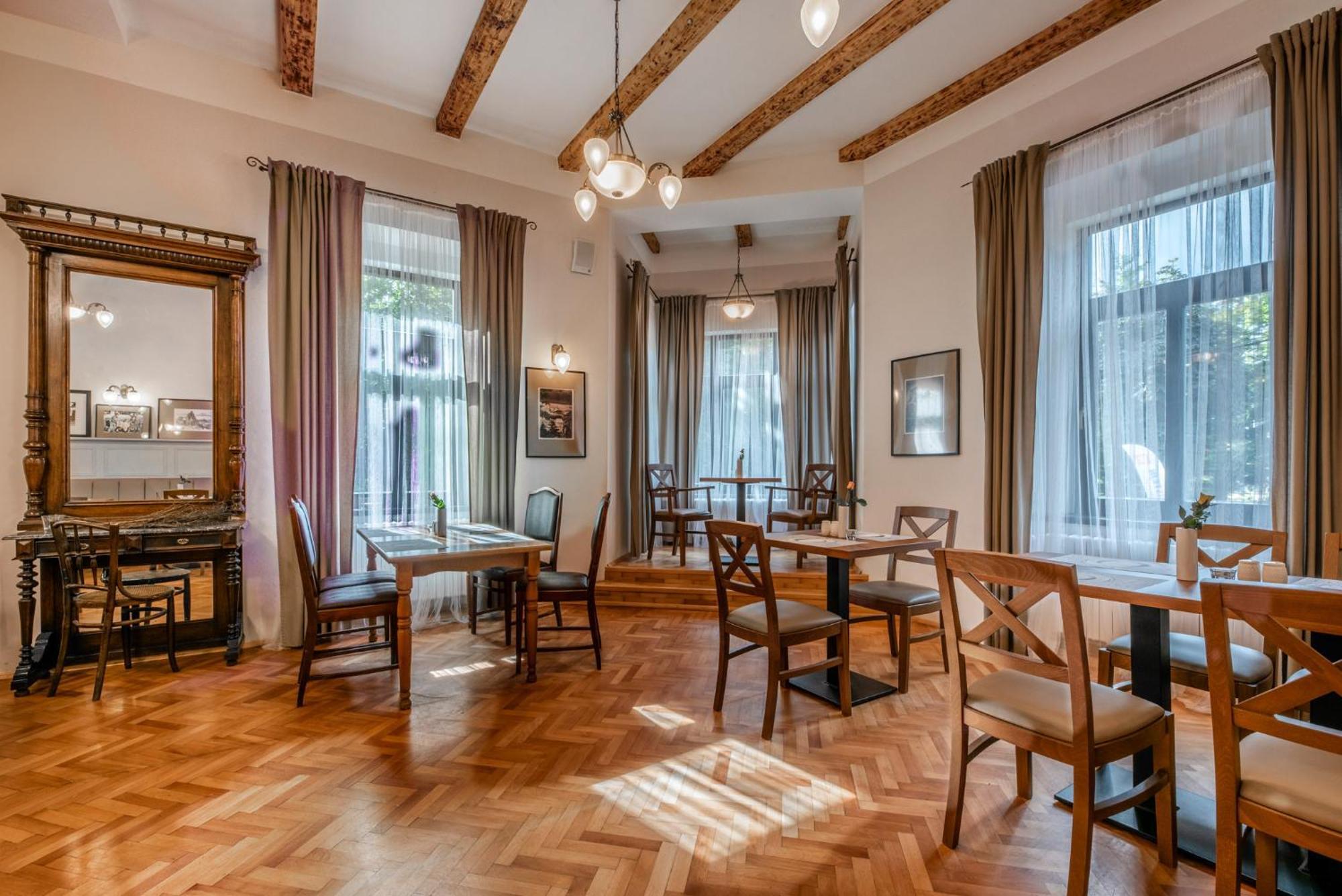 Hotel Svycarsky Dum Sneznik Екстериор снимка